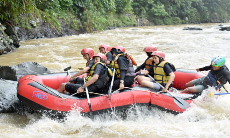 rafting di caringin bogor